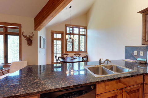 Alpenglow 37C - LBG 4