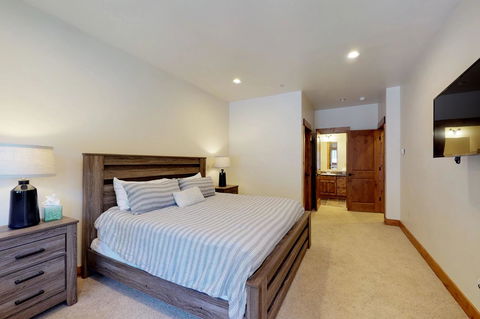 Alpenglow 37C - LBG 10