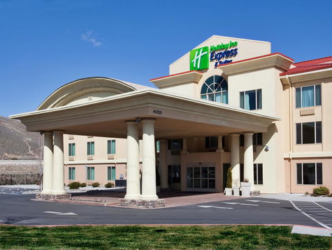 Holiday Inn Express Hotel & Suites Carson City - LBG 16