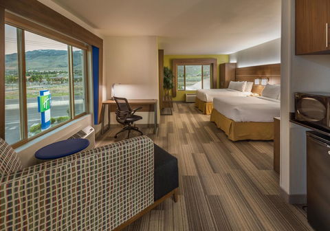 Holiday Inn Express Hotel & Suites Carson City - LBG 24