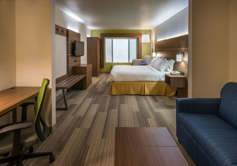 Holiday Inn Express Hotel & Suites Carson City - LBG 17