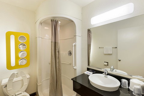 Motel 6 Carson City - LBG 27