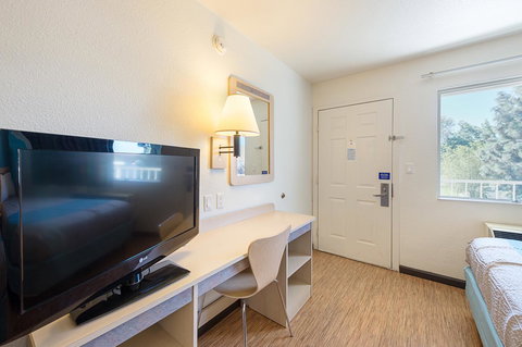 Motel 6 Carson City - LBG 18
