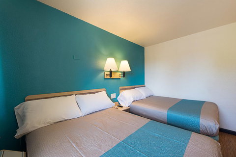 Motel 6 Carson City - LBG 23