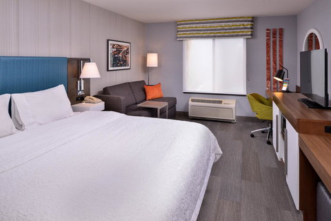 Hampton Inn & Suites Carson City - LBG 16