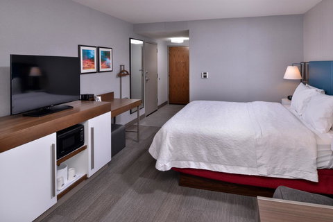 Hampton Inn & Suites Carson City - LBG 15