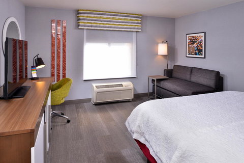 Hampton Inn & Suites Carson City - LBG 7