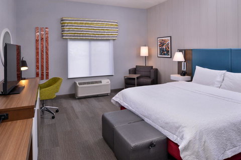 Hampton Inn & Suites Carson City - LBG 14