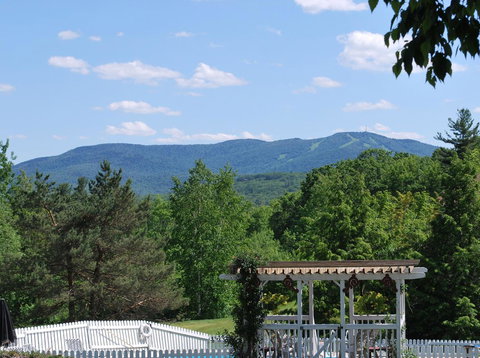 Burkehaven Lodge - LBG 16