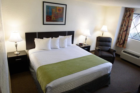 America's Best Value Inn New Paltz - LBG 17