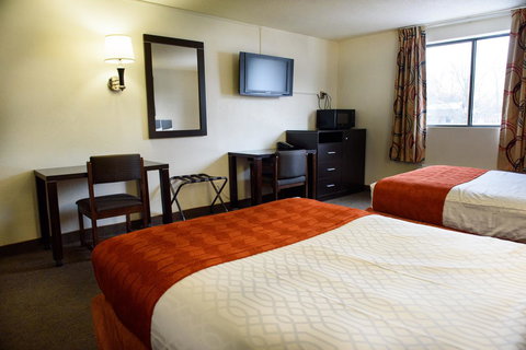 America's Best Value Inn New Paltz - LBG 24