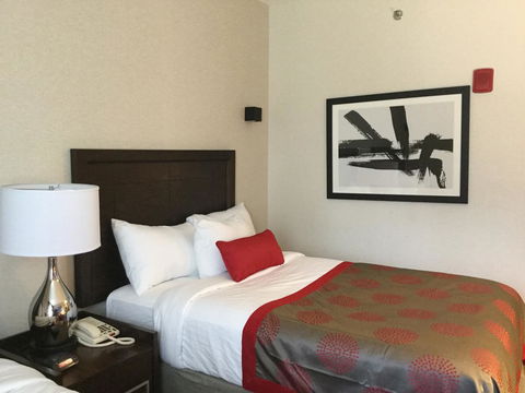 Ramada By Wyndham Bronx Terminal - LBG 7