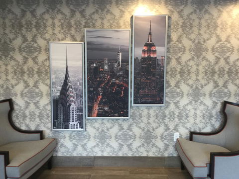 Ramada By Wyndham Bronx Terminal - LBG 18