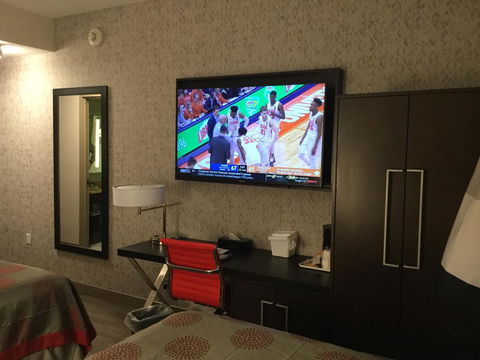 Ramada By Wyndham Bronx Terminal - LBG 8