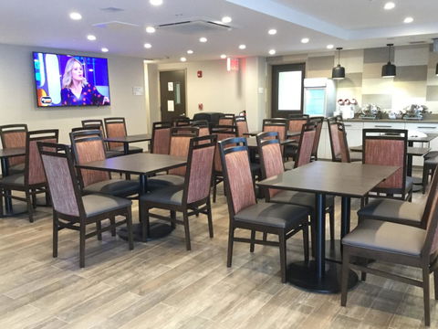 Ramada By Wyndham Bronx Terminal - LBG 24