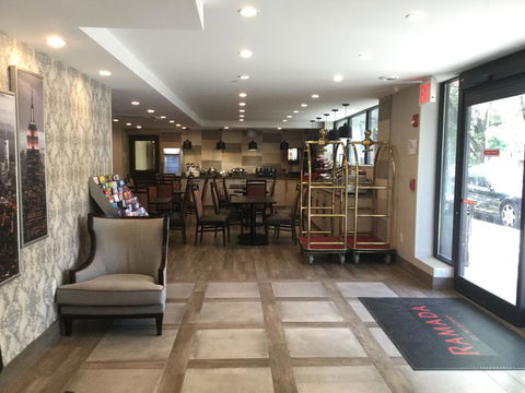 Ramada By Wyndham Bronx Terminal - LBG 10