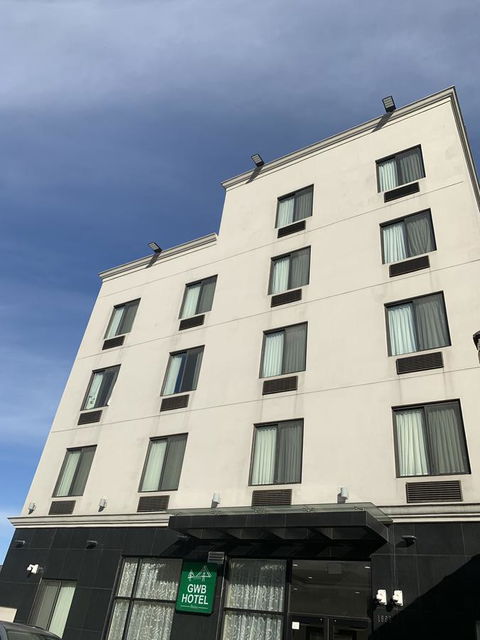 GWB HOTEL - LBG 0