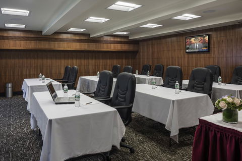 Opera House Hotel - LBG 27