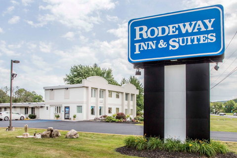 Rodeway Inn & Suites New Paltz- Hudson Valley - LBG 32