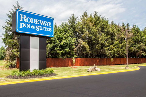 Rodeway Inn & Suites New Paltz- Hudson Valley - LBG 9