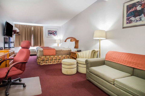 Rodeway Inn & Suites New Paltz- Hudson Valley - LBG 26