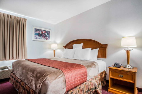 Rodeway Inn & Suites New Paltz- Hudson Valley - LBG 12