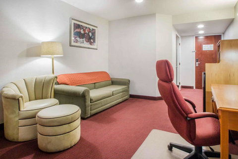 Rodeway Inn & Suites New Paltz- Hudson Valley - LBG 1