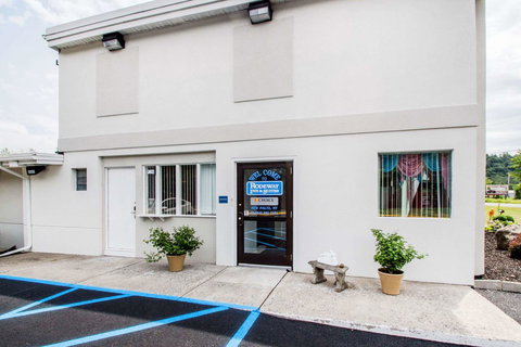 Rodeway Inn & Suites New Paltz- Hudson Valley - LBG 0