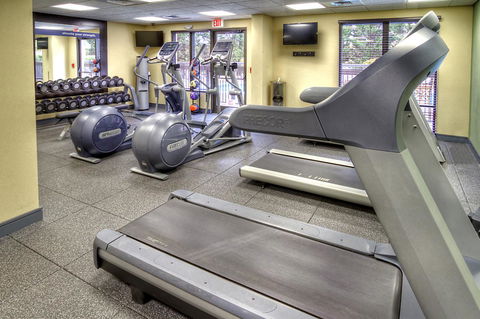 Hampton Inn And Suites Asheville-I-26 - LBG 19