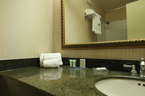 Red Lion Hotel High Point - LBG 37