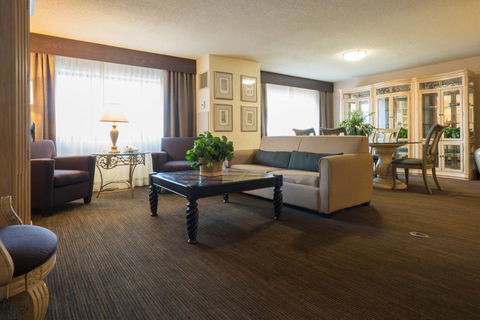 Red Lion Hotel High Point - LBG 6