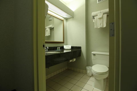 Red Lion Hotel High Point - LBG 33