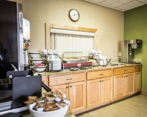 Comfort Inn Asheville Airport - LBG 2