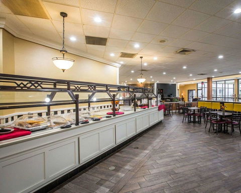 Clarion Inn Asheville Airport - LBG 4