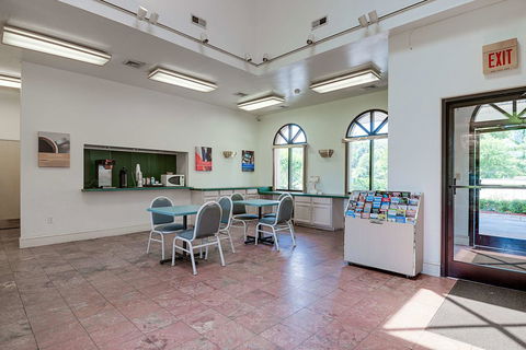 Motel 6 - High Point - LBG 10