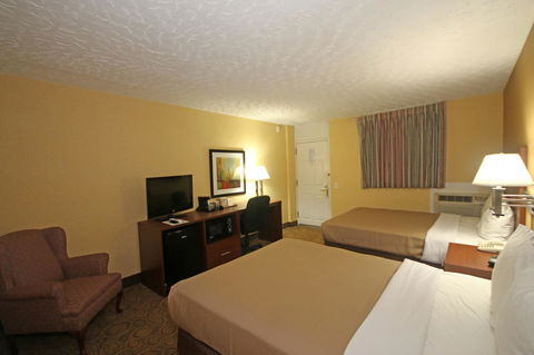 The Townhouse Inn - LBG 10