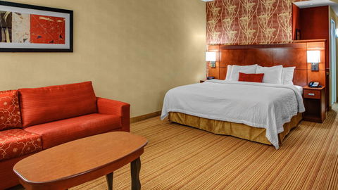 Courtyard High Point - LBG 1