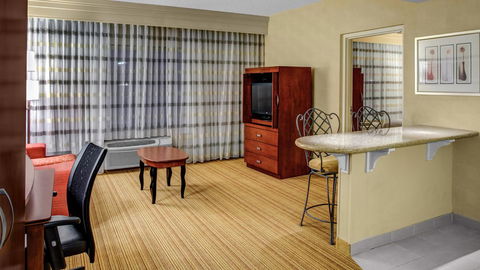 Courtyard High Point - LBG 7