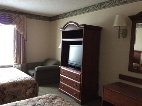 American Inn & Suites - High Point - LBG 15
