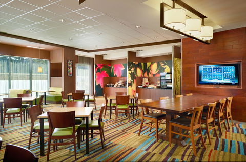 Fairfield Inn & Suites By Marriott Hendersonville Flat Rock - LBG 13