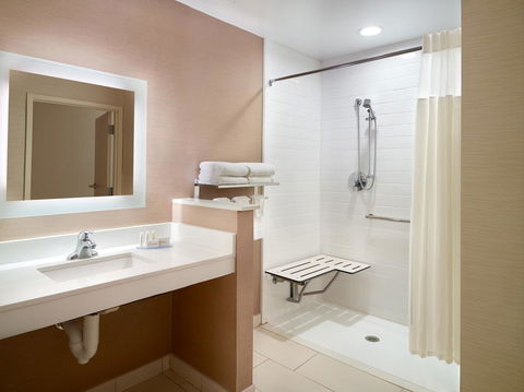 Fairfield Inn & Suites By Marriott Hendersonville Flat Rock - LBG 15