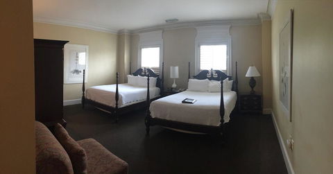 JH Adams Inn - LBG 24