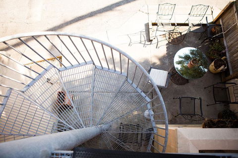 JH Adams Inn - LBG 21