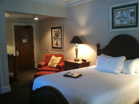 JH Adams Inn - LBG 34