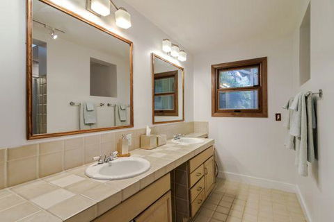 Kailua Ohana Escape - LBG 31