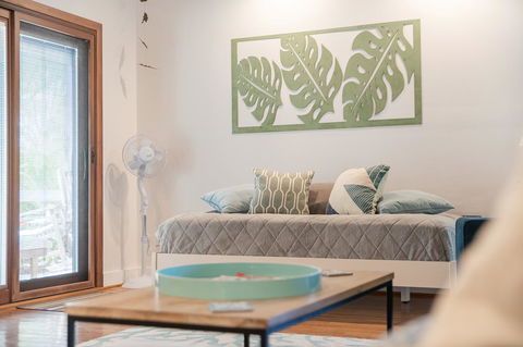 Kailua Ohana Escape - LBG 16