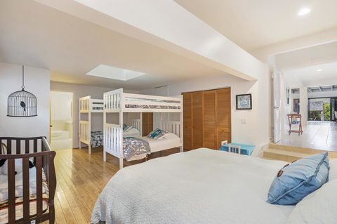 Kailua Ohana Escape - LBG 25