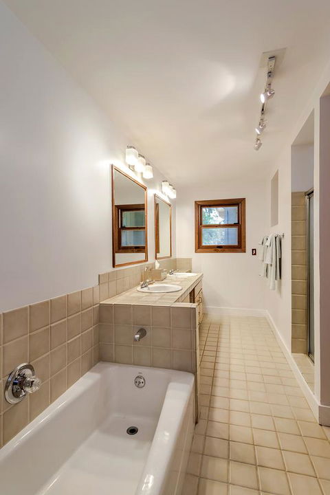 Kailua Ohana Escape - LBG 30