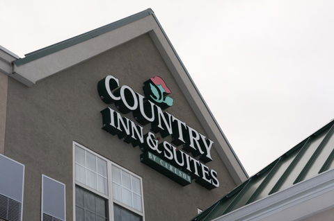Country Inn & Suites By Radisson, Findlay, OH - LBG 41