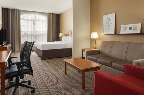 Country Inn & Suites By Radisson, Findlay, OH - LBG 5
